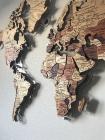Карта мира из разных пород дерева